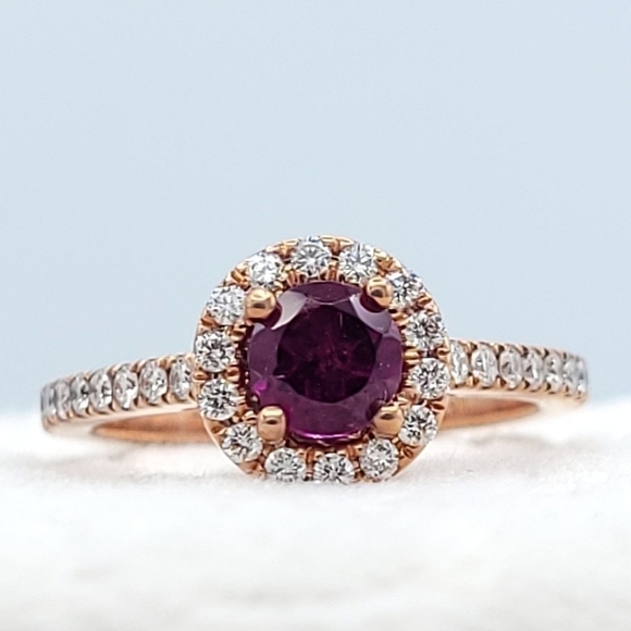 𝅺garnet diamond halo ring - Picture 3 of 17